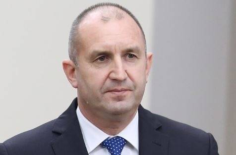 Отлага се посещението на президента във Ватикана по случай 24 май