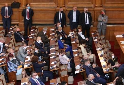 Създадоха временна COVID-комисия с председател Йордан Цонев