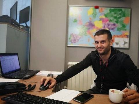 Екипът на АИТ Интернешънъл Транспорт ме мотивира да остана и да се развиваме заедно