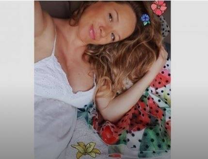 Лора Караджова роди момченце