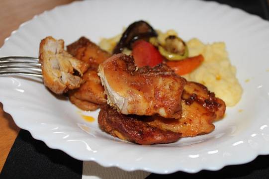 Пилешки пържоли от бутче на фурна