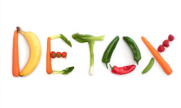 Как да детоксикираме тялото си и да изваем тялото си преди лятото?