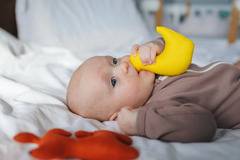 Как да избираме бебешките дрехи