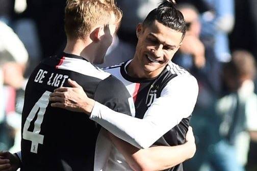 Обсъждат две дати за подновяване на италианската Серия „А“