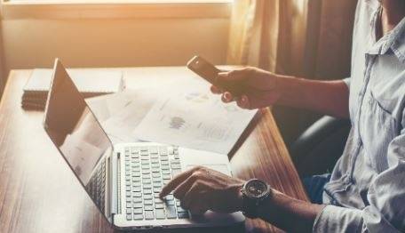 8 от 10 души искат да работят от вкъщи поне веднъж седмично след кризата