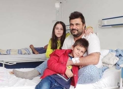 ЗОВ ЗА ПОМОЩ: Самотен баща на две деца се бори с коварна болест