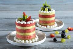 Плодов кейк с диня и пъпеш