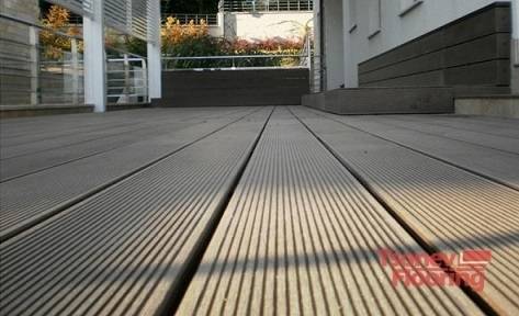 Устойчивост на цветовете на декинг и сайдинг от WPC