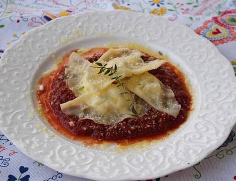 Пълнена паста с крема сирене