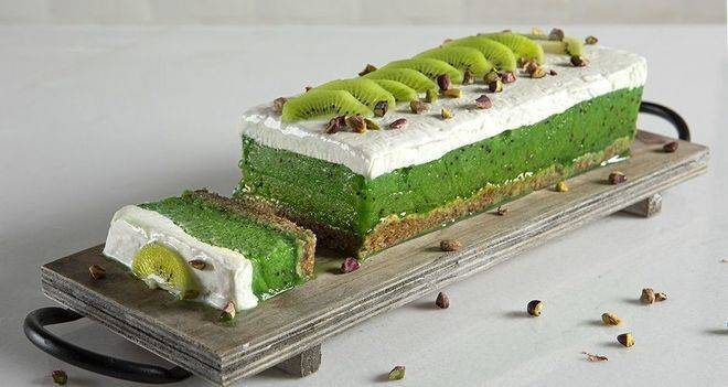 Сладкиш със сорбет от киви и пъпеш