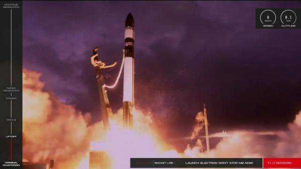 УСПЕХ: Американската ракета Електрон излетя от космодрума в Нова Зеландия и изведе в орбита 5 спътника!