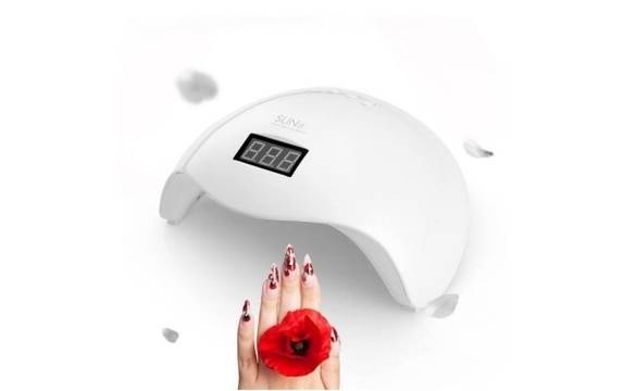 Плажни принцеси: Подгответе маникюра си за летните дни