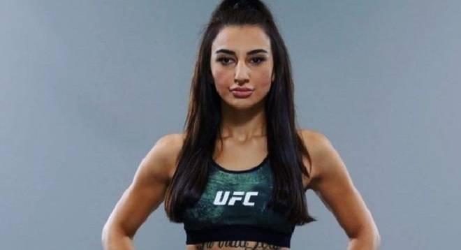 Секси снимки на ММА звездата Надя Касем