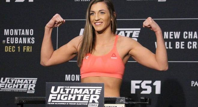 Секси снимки на Монтана Де Ла Роза