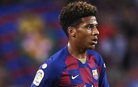 Бенфика се интересува от защитник на Барса – SportVox