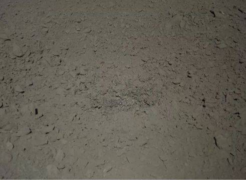 Китайски учени: Странните скали, открити от нашата мисия на Луната, са сходни с тези от Аполо 15 и 17!