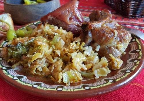 Кисело зеле с ориз и свинско месо