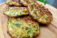 Диетични кюфтета от тиквички на фурна