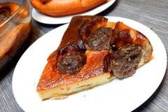 Взех малко кайма, 3 яйца, малко брашно и спретнах чудна вечеря, сега всеки ден искат да им правя това