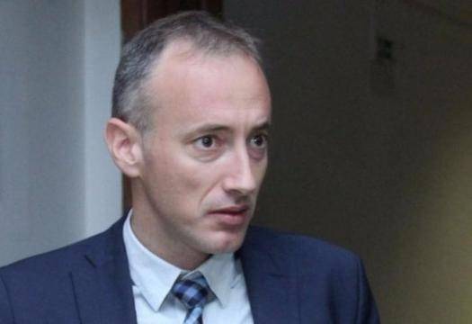 Министър Вълчев с извънредни новини за учениците