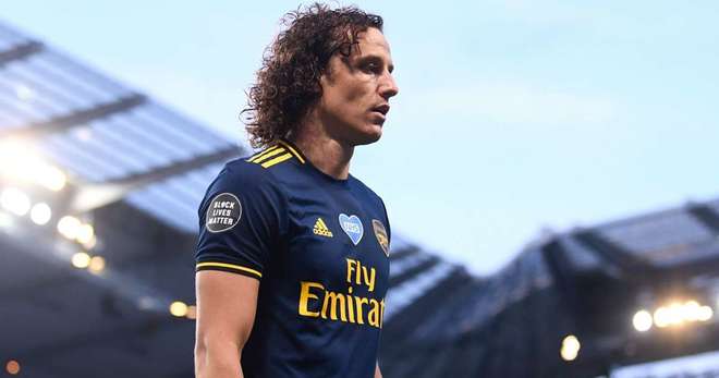 Грешки на Давид Луис, постоянно присъствие на Ван Дайк и неволи в Норич: странностите на сезона във Висшата лига в числа