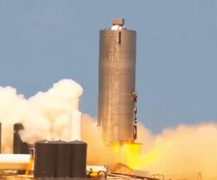 УСПЕХ: Старшип SN5 премина през огнево изпитание, ще има полет скоро!