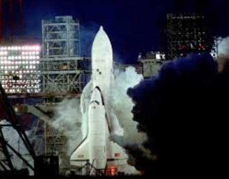 Русия ще създаде аналог на Буран, който ще замени Союз