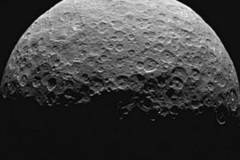 Планетата джудже Церера с огромни, солени, океани под повърхността си