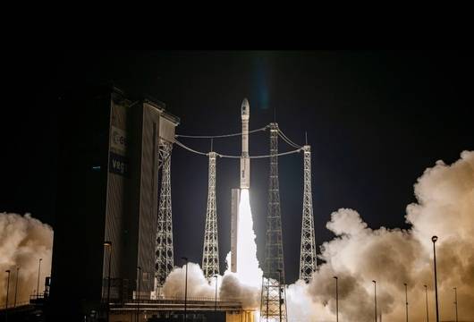 УСПЕХ: Европейската ракета Вега се върна в експлоатация след безпроблемно изстрелване!