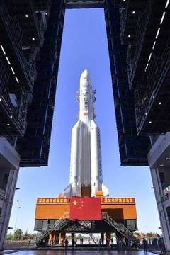 Успех: Китай изстреля възвръщаем космически кораб!