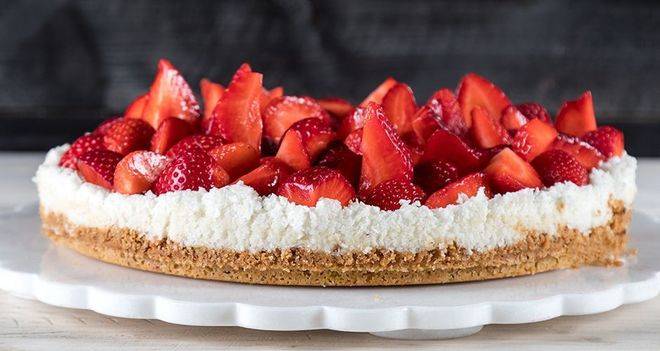 Безглутенов ягодов кокосов тарт