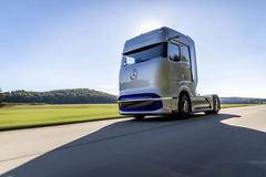 Daimler разкрива подробности за своя камион с горивни клетки Mercedes-Benz