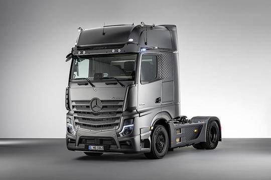 Mercedes-Benz пуска своя флагман Actros Edition 2