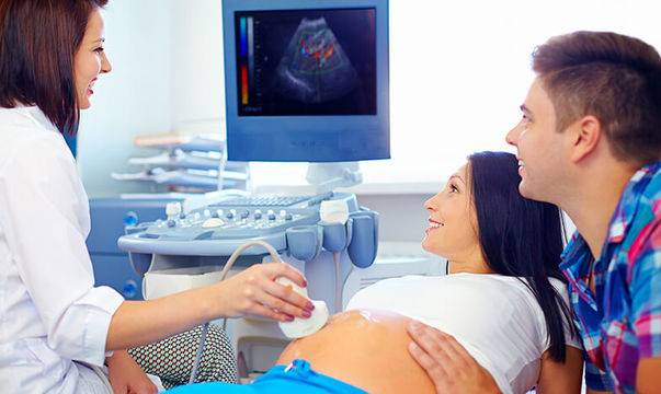 Какво се случва с бебето през втория триместър?