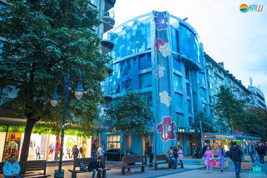 Хотелът с впечатляваща фасада