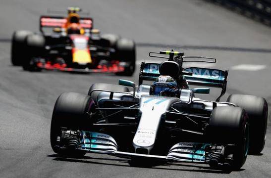 Ред Бул посочват Мерцедес за фаворити