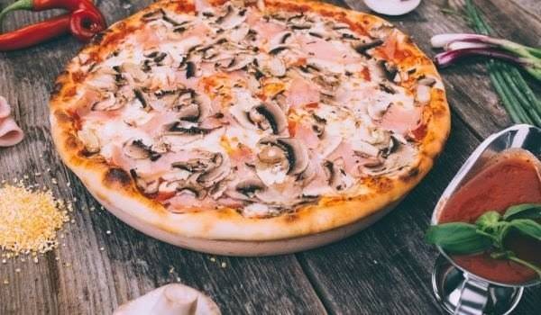 Пица Прошуто