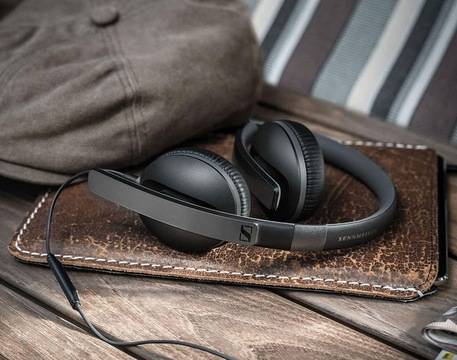 Спечелете страхотни слушалки, почивки в Боровец, книги и дискове