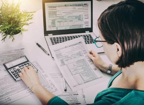 Счетоводна къща или самостоятелен счетоводител да изберем