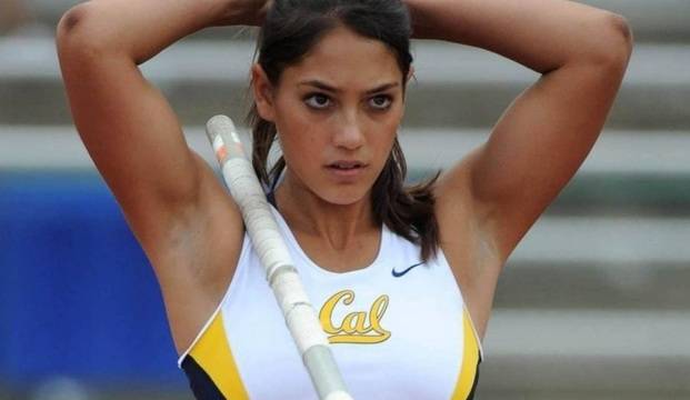 Секси снимки на Алисън Сток