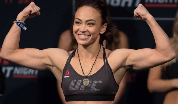 Секси снимки на ММА звездата Мишел Уотърсън