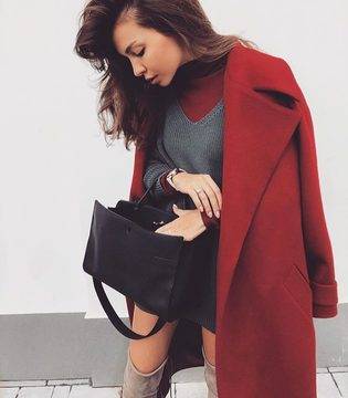 Модерни Цветове и Нюанси от Pantone ,Които Ще ви Откроят сред Тълпата