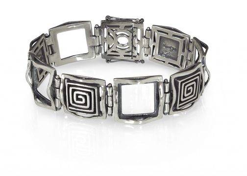 Сребърна гривна „СПИРАЛА”