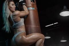 Секси ММА звездата Александра Албу