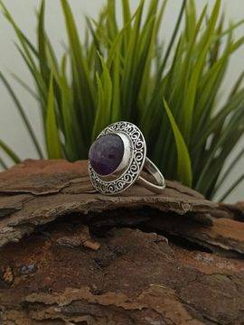 Дамски сребърен пръстен с аметист 1249R