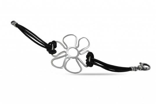 Дамска сребърна гривна „ЦВЕТЕ МОЕ“ 981B