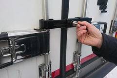 Trailerlock затяга сигурността на хладилните ремаркета