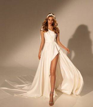 Нестандартна булчинска рокля Nizza by Wona…