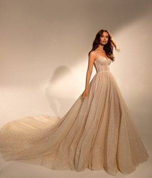 Обсипана с брокат булчинска рокля Muse by Wona…