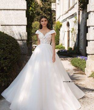 Изключително нежна булчинска рокля Simonetta by…